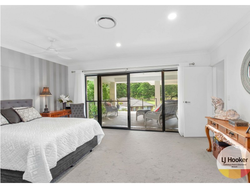 2/6 The Grove, Tallwoods Village NSW 2430