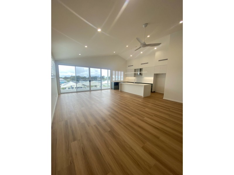 15a Shores Crescent, Diamond Beach NSW 2430