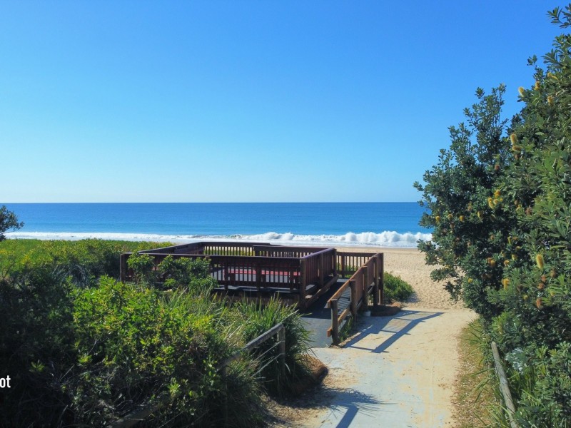 Unit 1/24 Jubilee Parade, Hallidays Point NSW 2430