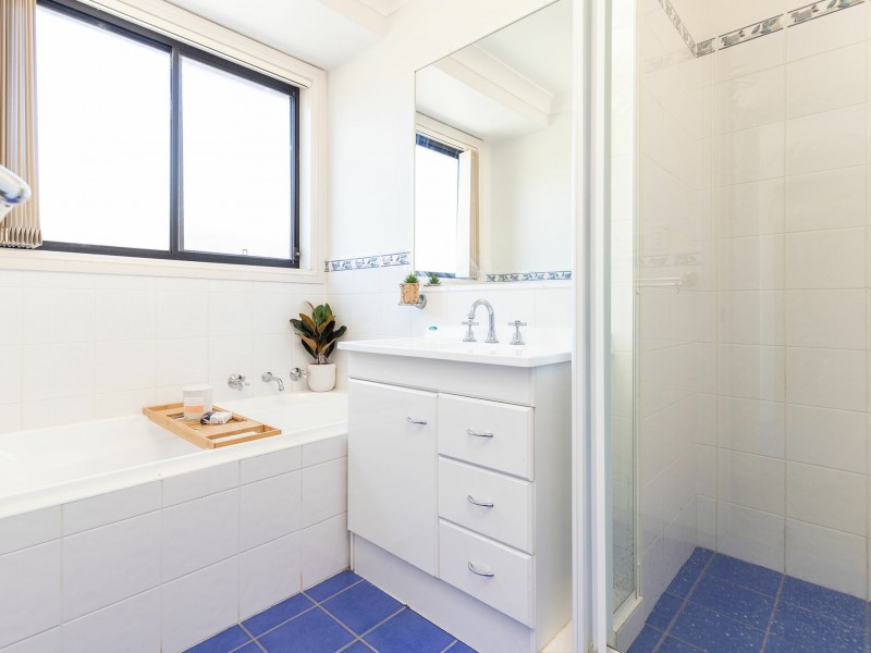 6 Devoy Place, Black Head NSW 2430