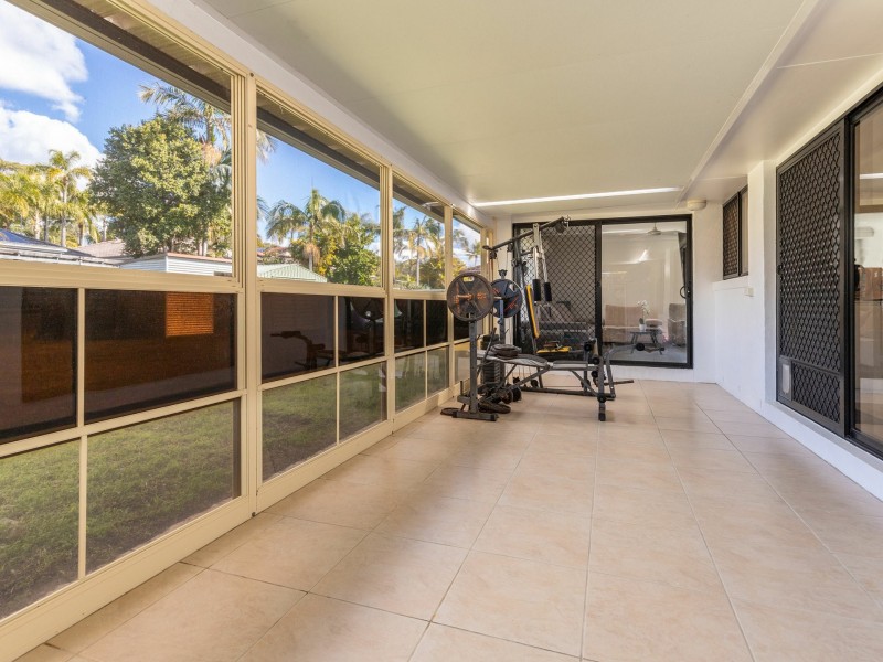 6 Devoy Place, Black Head NSW 2430