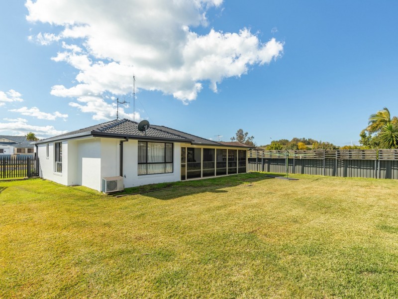 6 Devoy Place, Black Head NSW 2430