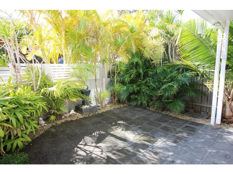 8/33-37 Emerald Drive, Diamond Beach NSW 2430