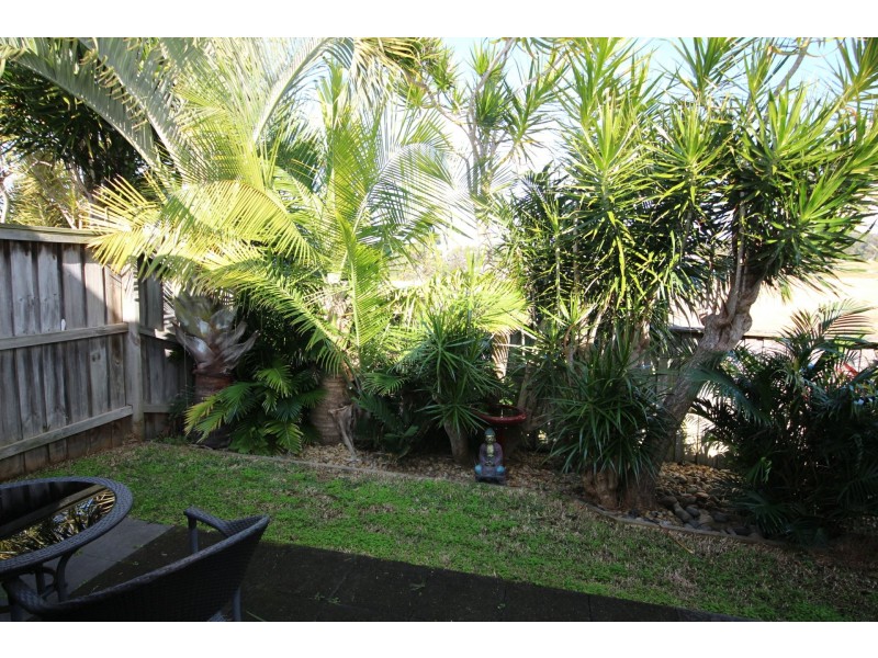 8/33-37 Emerald Drive, Diamond Beach NSW 2430