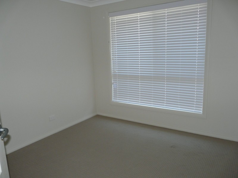 33 James Foster Drive, Hallidays Point NSW 2430