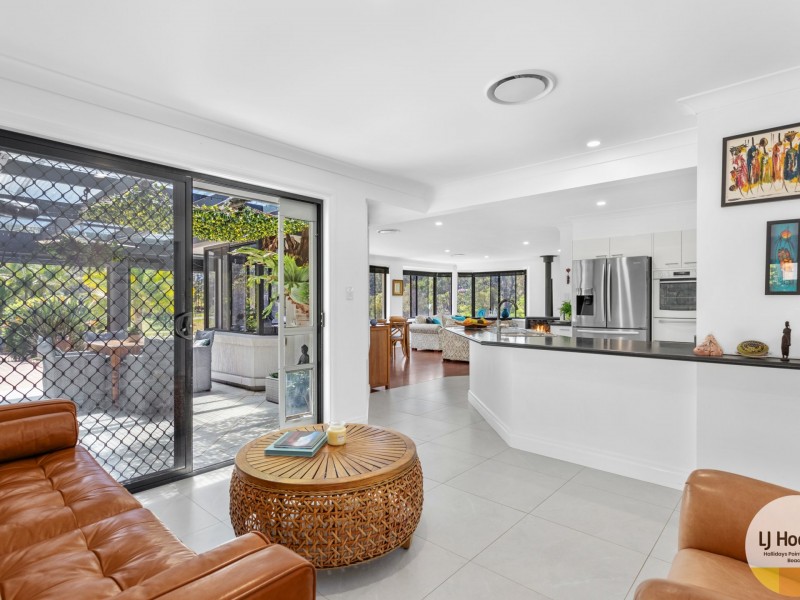 4 Idlewoods Crescent, Rainbow Flat NSW 2430