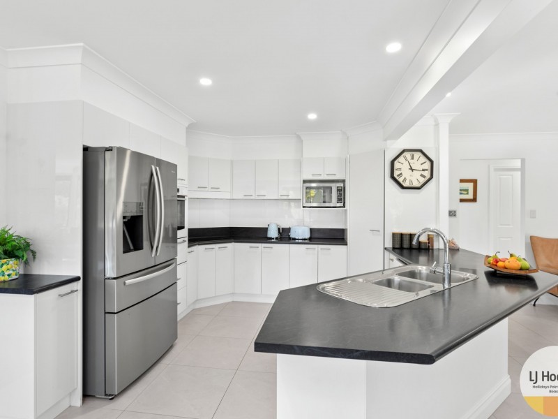 4 Idlewoods Crescent, Rainbow Flat NSW 2430