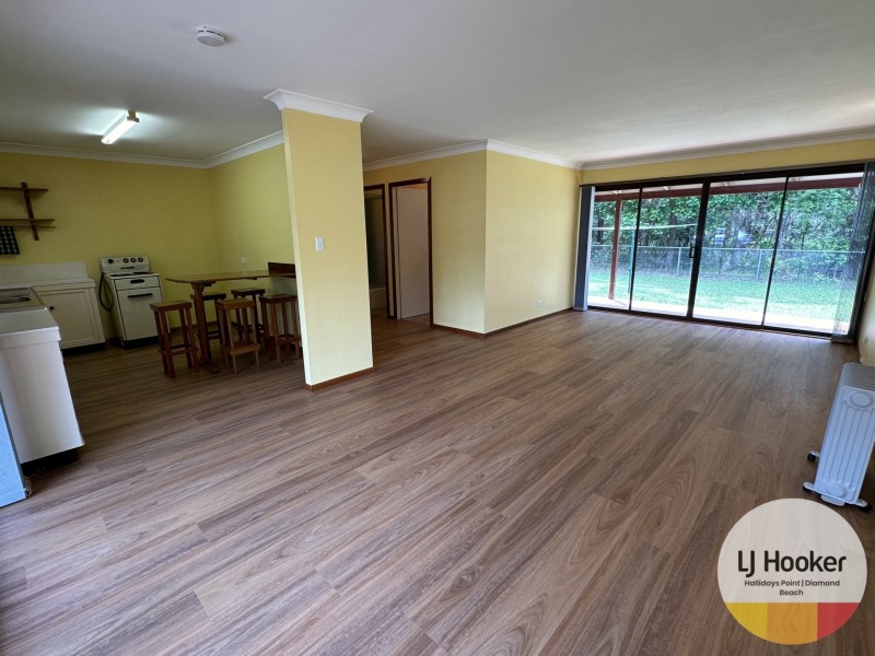 11 Gary Road, Diamond Beach NSW 2430