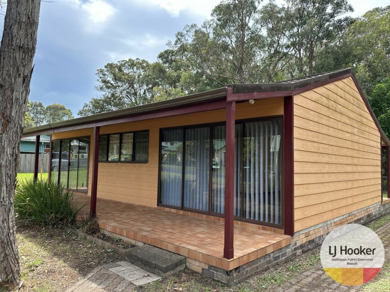 11 Gary Road, Diamond Beach NSW 2430
