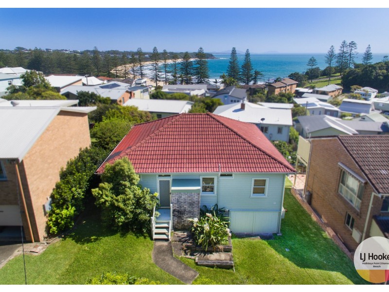 19 High Street, Black Head NSW 2430