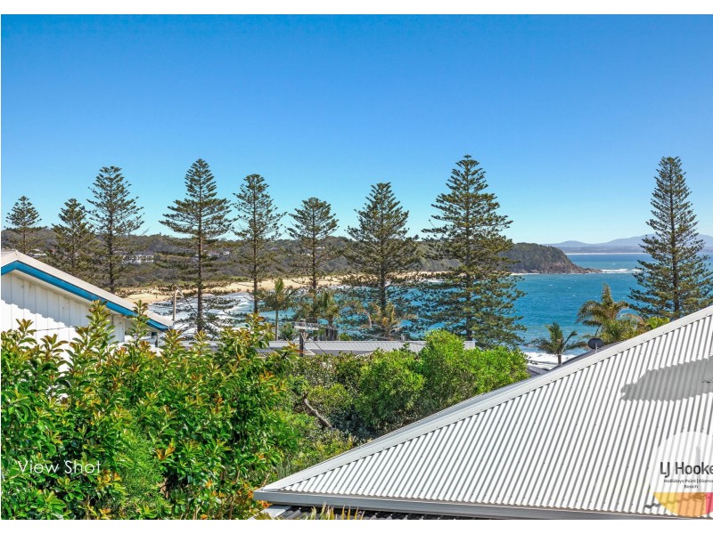19 High Street, Black Head NSW 2430