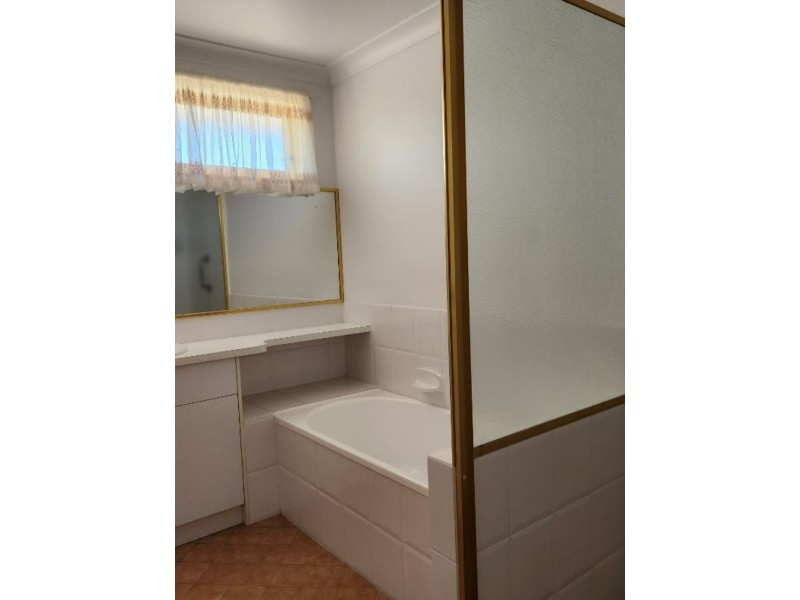 1/25 Hesper Drive, Forster NSW 2428