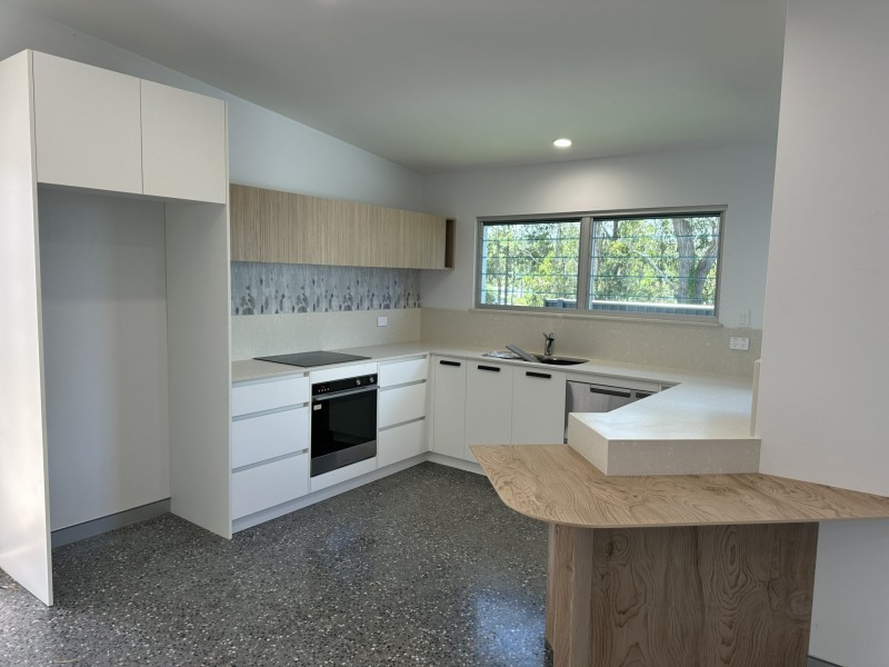 Unit 2/18 Glen Court, Black Head NSW 2430