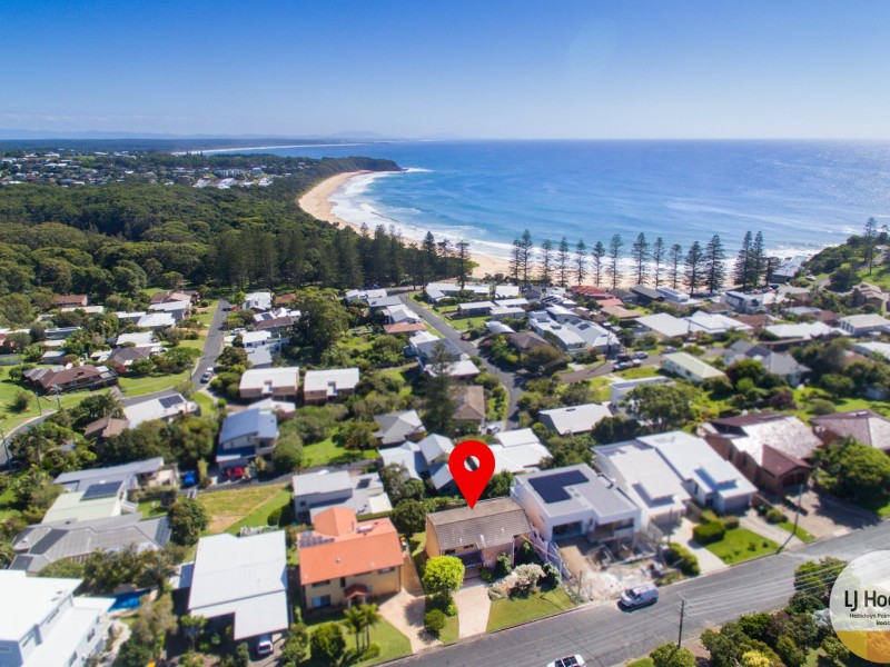 41 High Street, Black Head NSW 2430