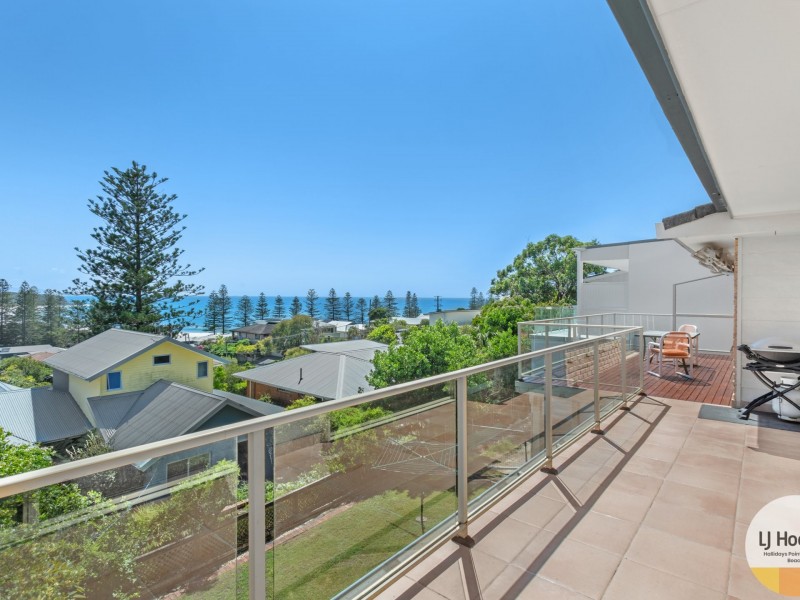 41 High Street, Black Head NSW 2430