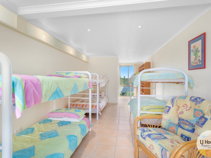 41 High Street, Black Head NSW 2430