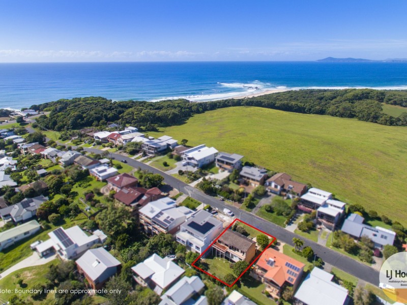 41 High Street, Black Head NSW 2430