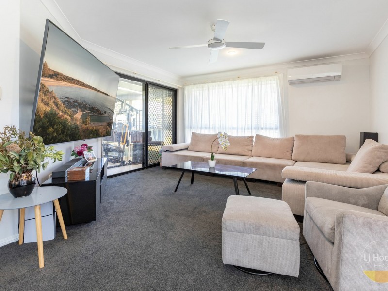 6 Devoy Place, Black Head NSW 2430