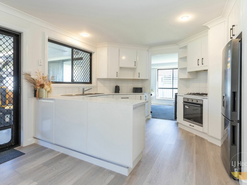 6 Devoy Place, Black Head NSW 2430