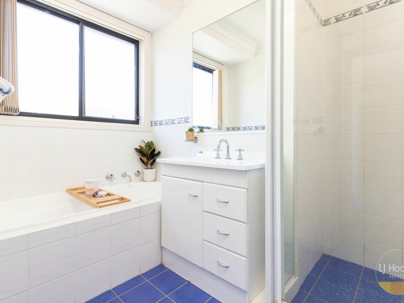 6 Devoy Place, Black Head NSW 2430