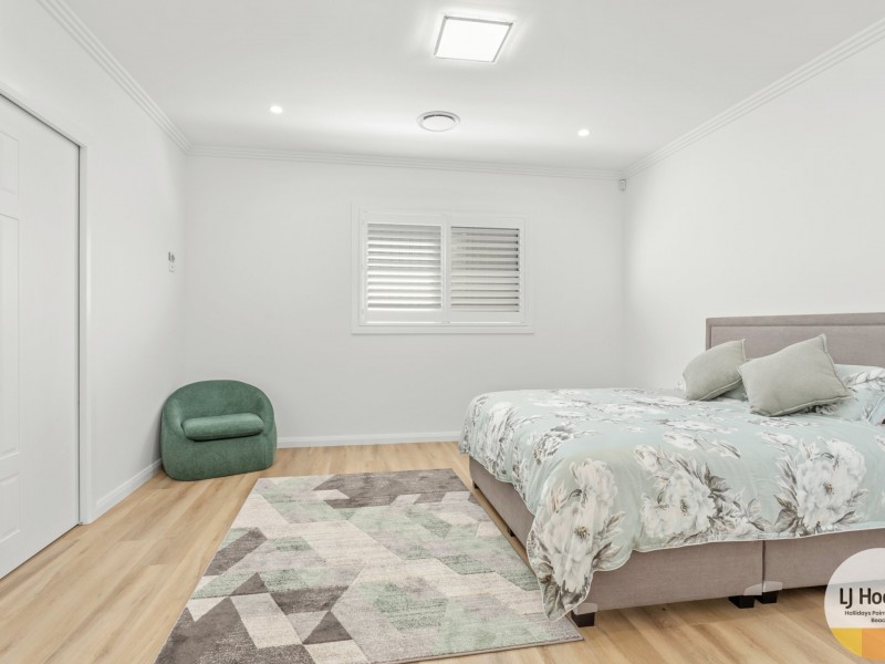 27 Shores Crescent, Diamond Beach NSW 2430