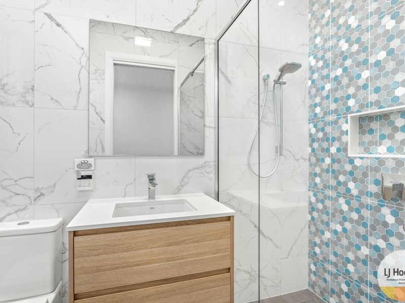 27 Shores Crescent, Diamond Beach NSW 2430