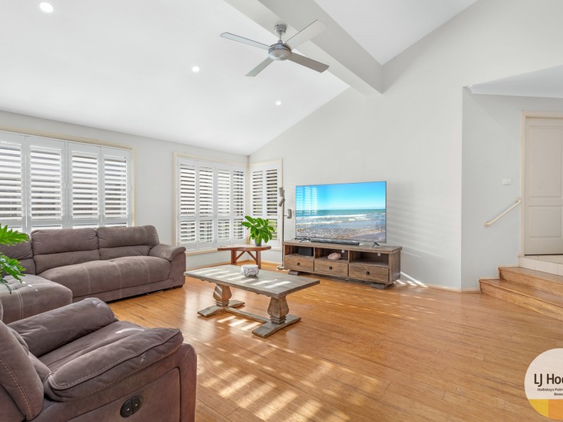 9 Barber Close, Tallwoods Village NSW 2430