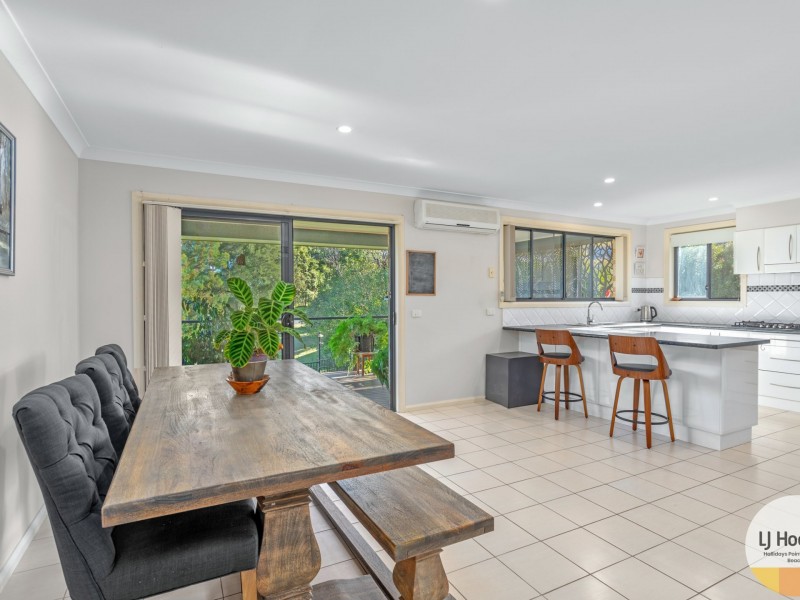 9 Barber Close, Tallwoods Village NSW 2430