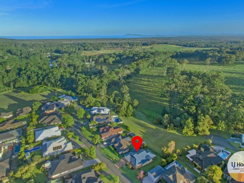 9 Barber Close, Tallwoods Village NSW 2430
