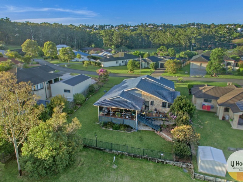 9 Barber Close, Tallwoods Village NSW 2430