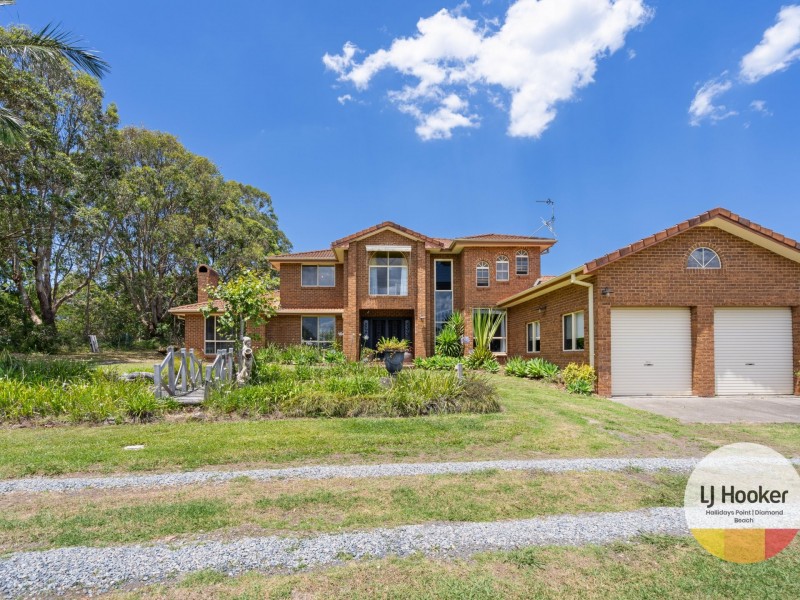 12 Majestic Place, Diamond Beach NSW 2430