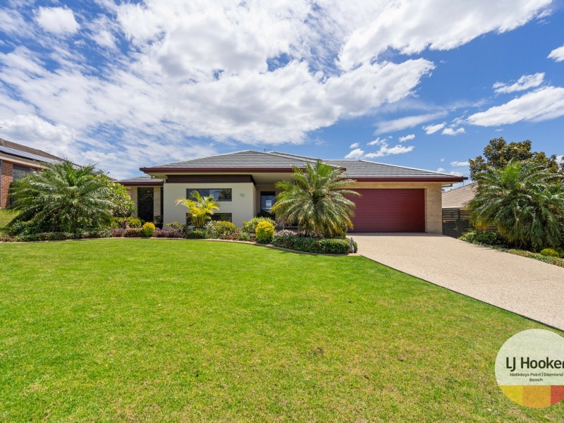 14 Glen Court, Hallidays Point NSW 2430