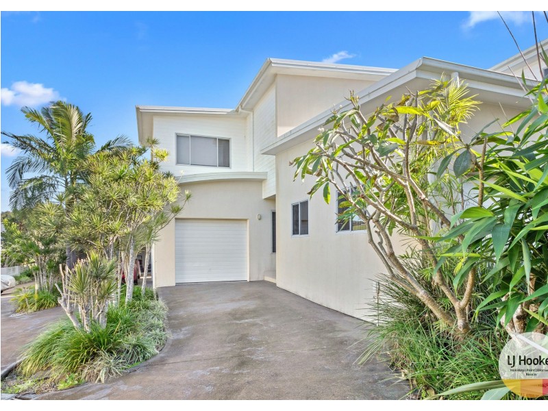2/33-37 Emerald Drive, Diamond Beach NSW 2430