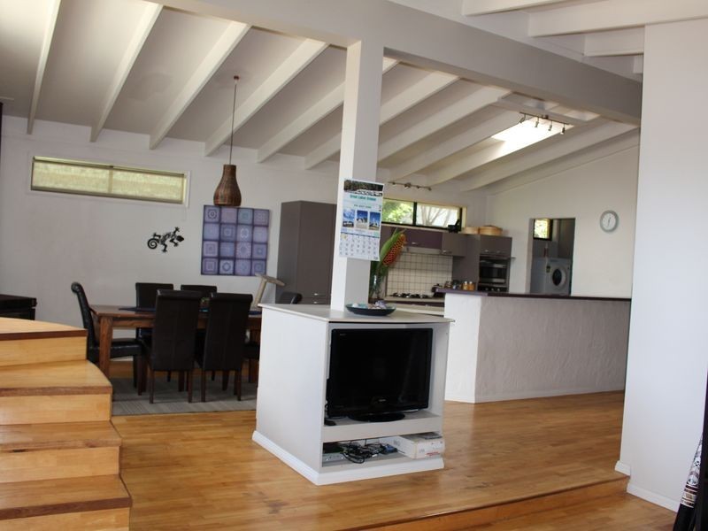 20 Surfview Avenue, Black Head NSW 2430