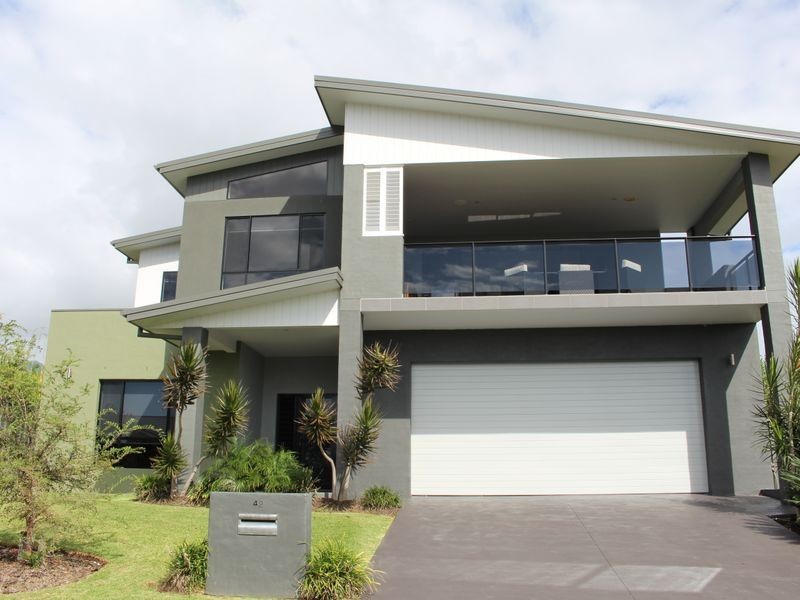 42 Sapphire Parade, Diamond Beach NSW 2430