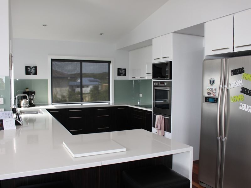 42 Sapphire Parade, Diamond Beach NSW 2430