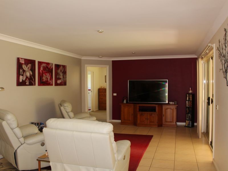 4 Headland Drive, Hallidays Point NSW 2430