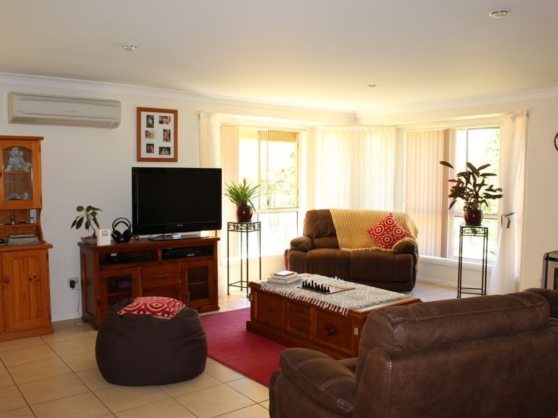 4 Headland Drive, Hallidays Point NSW 2430