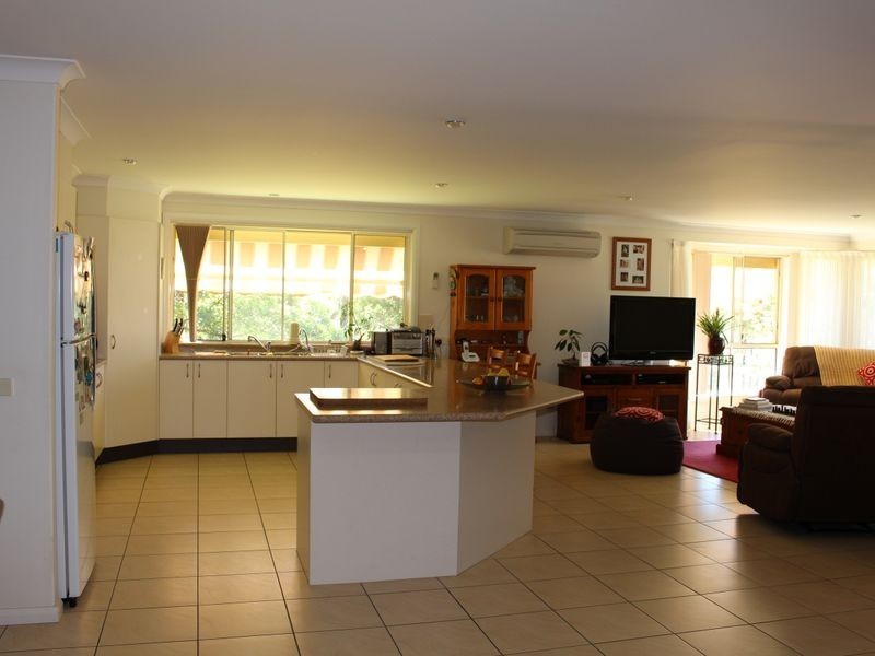 4 Headland Drive, Hallidays Point NSW 2430