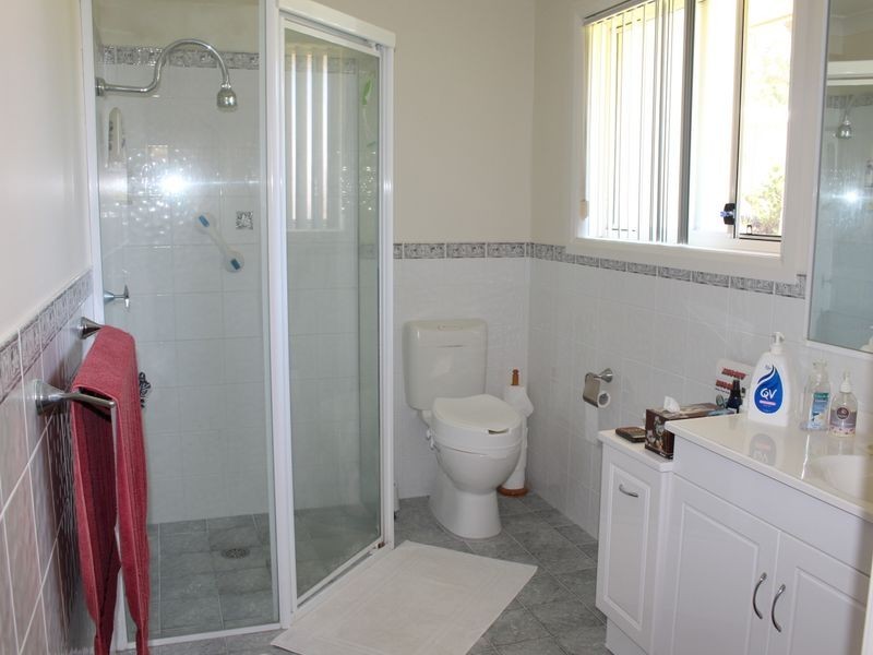 4 Headland Drive, Hallidays Point NSW 2430