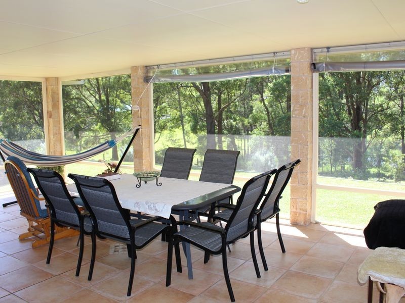 4 Headland Drive, Hallidays Point NSW 2430