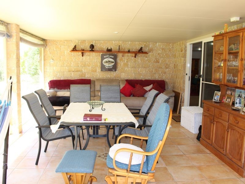 4 Headland Drive, Hallidays Point NSW 2430