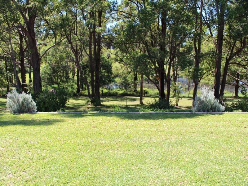 4 Headland Drive, Hallidays Point NSW 2430