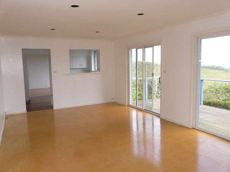 44 High Street, Black Head NSW 2430