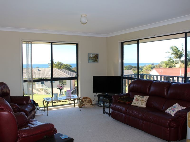 5 Orana Place, Hallidays Point NSW 2430