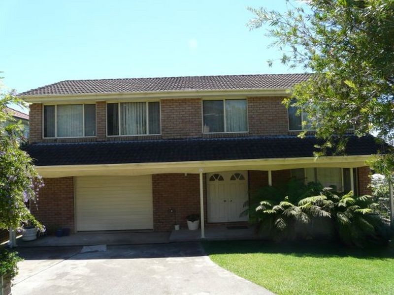 17 High Street, Black Head NSW 2430