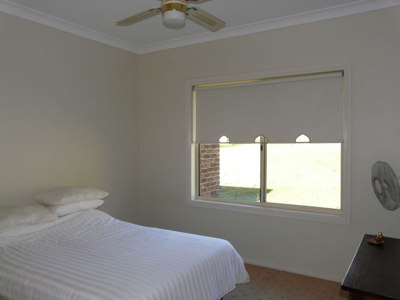 33 Figtree Drive, Diamond Beach NSW 2430