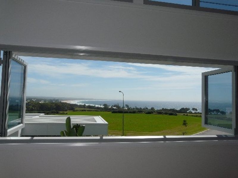 13 Torquay Circuit, Hallidays Point NSW 2430