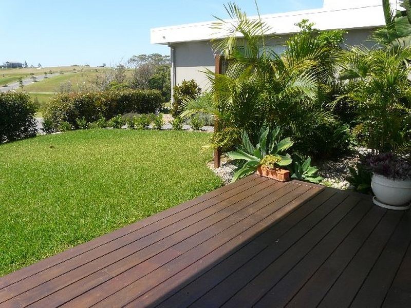 13 Torquay Circuit, Hallidays Point NSW 2430