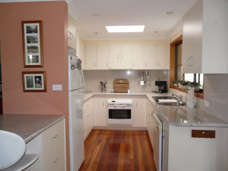 16 Redhead Road, Hallidays Point NSW 2430